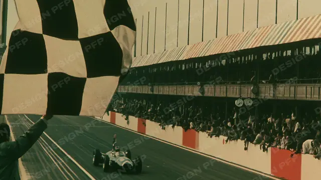 Paddock Vintage: The Chequered Flag (desktop wallpaper)